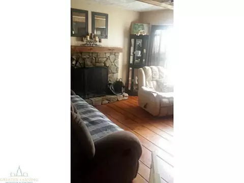10334 S Francis Rd, Dewitt, MI 48820 photo 4