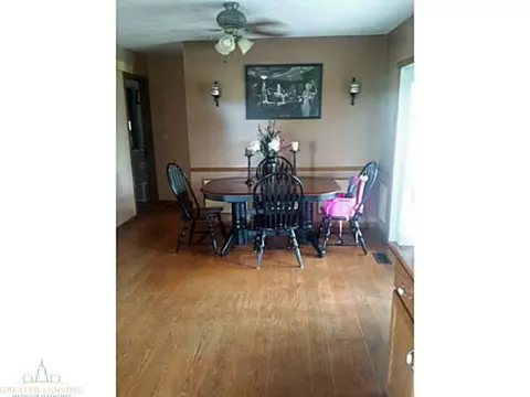 10334 S Francis Rd, Dewitt, MI 48820 photo 5