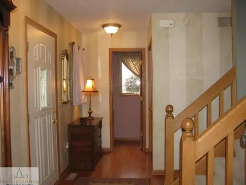 3927 W Herbison, Dewitt, MI 48820 photo 3
