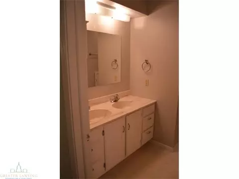 5428 Ann Dr, Bath, MI 48808 photo 18