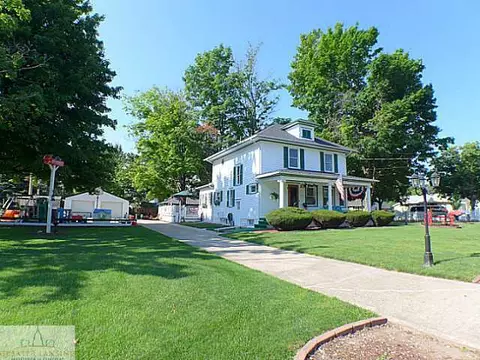1206 E Cavanaugh, Lansing, MI 48910 photo 1