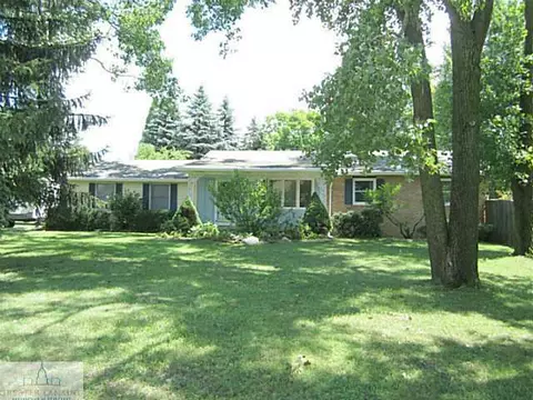 13001 Shadybrook Ln, Dewitt, MI 48820 photo 1