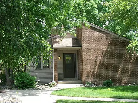 6007 Montevideo #D, Lansing, MI 48917 photo 1