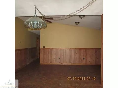 1085 E Beard, Perry, MI 48872 photo 3