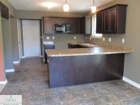 3120 Moccasin, Dewitt, MI 48820 photo 4