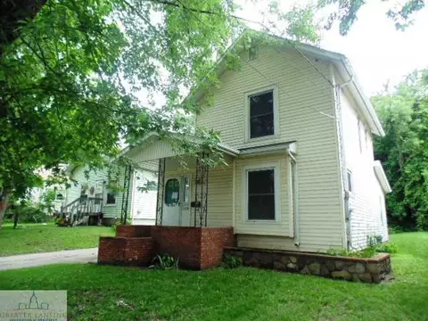 1908 Thompson St, Lansing, MI 48906 photo 1