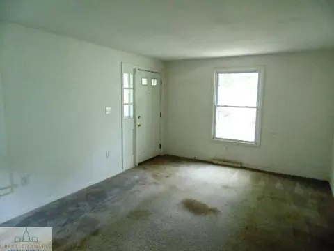 1908 Thompson St, Lansing, MI 48906 photo 9