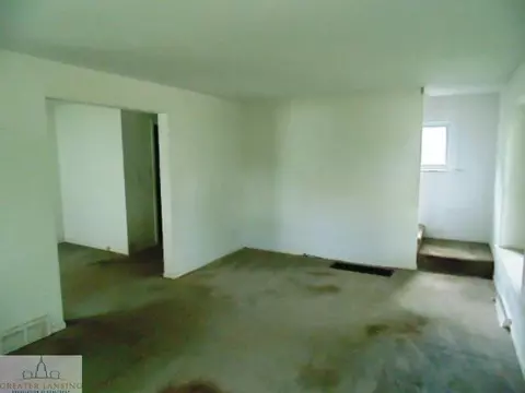 1908 Thompson St, Lansing, MI 48906 photo 10