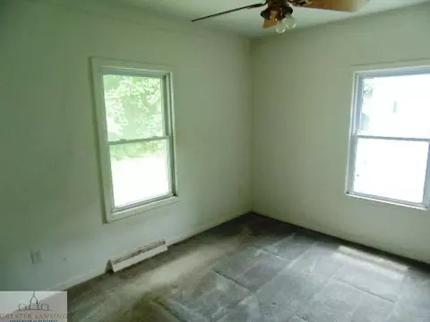 1908 Thompson St, Lansing, MI 48906 photo 13