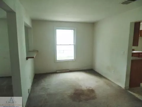 1908 Thompson St, Lansing, MI 48906 photo 7