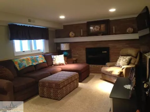 718 Kendon Dr, Lansing, MI 48910 photo 15
