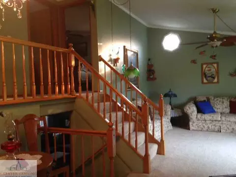 718 Kendon Dr, Lansing, MI 48910 photo 7