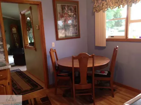 718 Kendon Dr, Lansing, MI 48910 photo 5