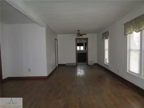 4447 Keller Rd, Holt, MI 48842 photo 5