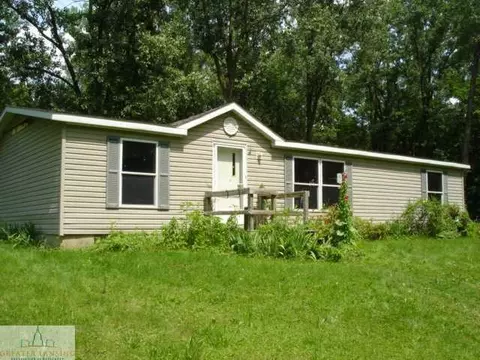 3755 E Chadwick, Dewitt, MI 48820 photo 1