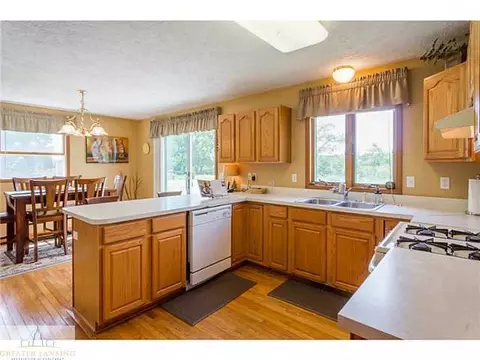13810 Oakes Rd, Perry, MI 48872 photo 7