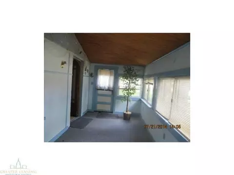 6285 Ridge, Haslett, MI 48840 photo 2