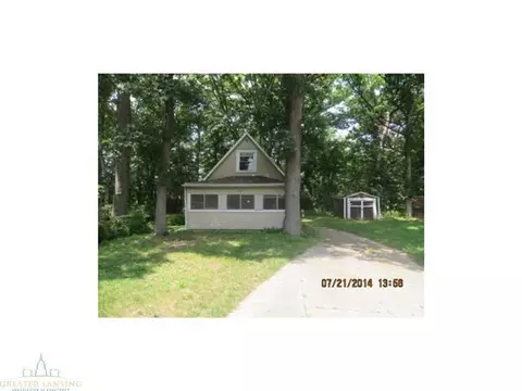 6285 Ridge, Haslett, MI 48840 photo 1