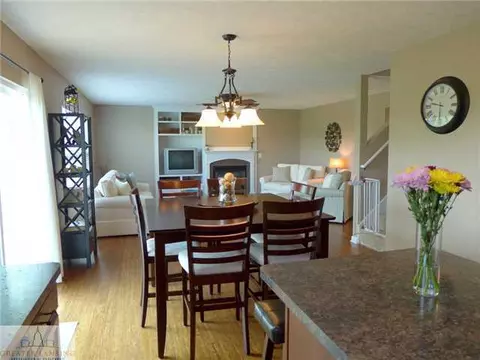 15075 Loxley Ln, Lansing, MI 48906 photo 17