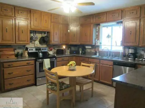 6942 E Cutler, Bath, MI 48808 photo 9