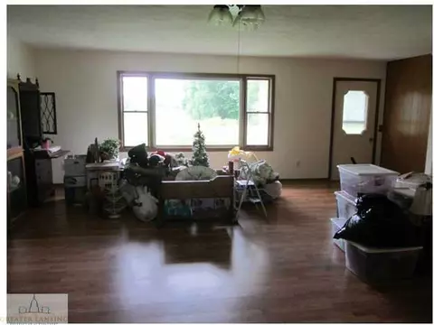 6942 E Cutler, Bath, MI 48808 photo 5