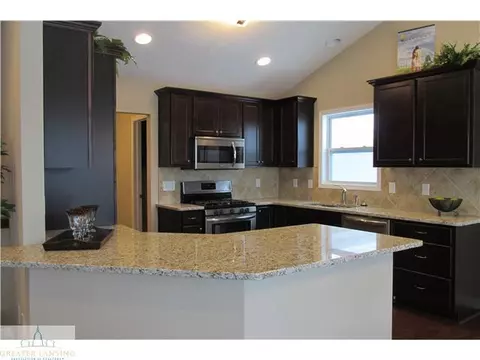 403 Snapdragon, Dewitt, MI 48820 photo 11