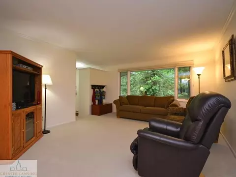 44 Agate Way, Williamston, MI 48895 photo 3