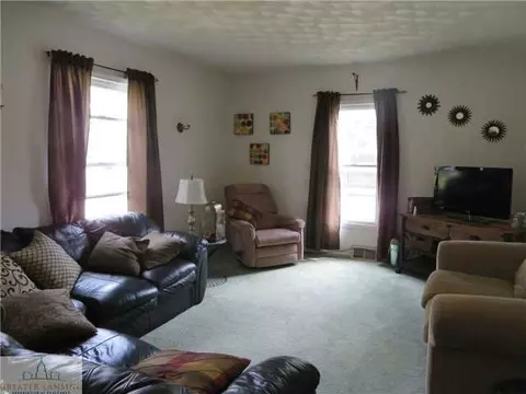 126 E Washington, Dimondale, MI 48821 photo 3