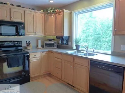 5593 E Price St, Saint Johns, MI 48879 photo 8