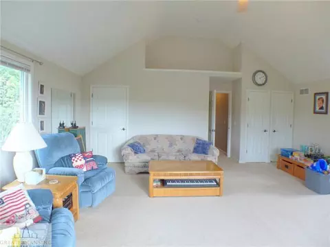 5593 E Price St, Saint Johns, MI 48879 photo 17