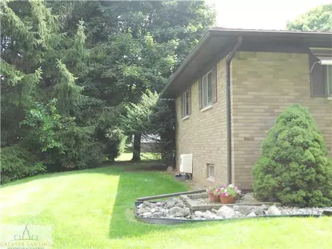 12897 Rambler Rd, Dewitt, MI 48820 photo 6