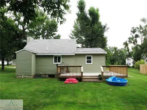15440 Circle Dr, Bath, MI 48808 photo 2