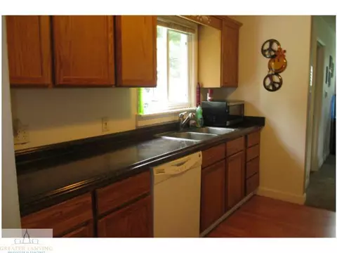 15440 Circle Dr, Bath, MI 48808 photo 8