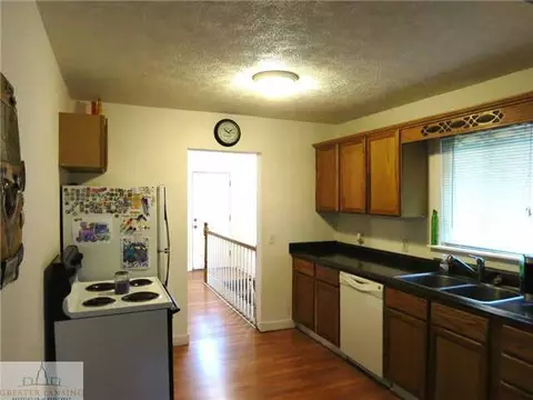 15440 Circle Dr, Bath, MI 48808 photo 9