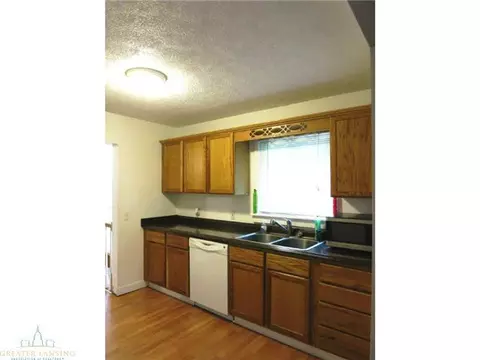 15440 Circle Dr, Bath, MI 48808 photo 10