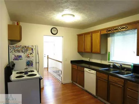 15440 Circle Dr, Bath, MI 48808 photo 11