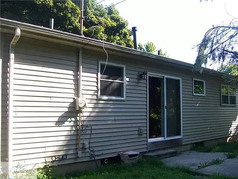 3721 Jerree St, Lansing, MI 48911 photo 4