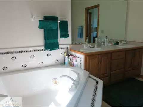 6568 W Howe Rd, Dewitt, MI 48820 photo 12