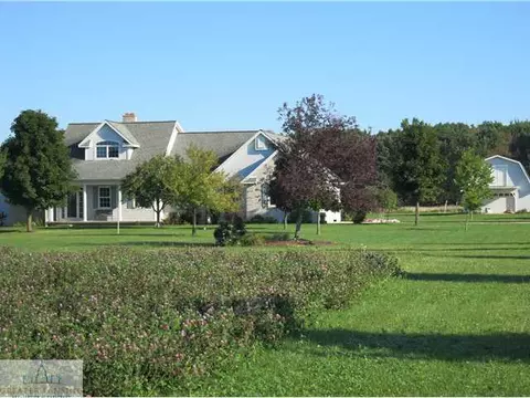 6568 W Howe Rd, Dewitt, MI 48820 photo 1