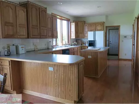 6568 W Howe Rd, Dewitt, MI 48820 photo 7