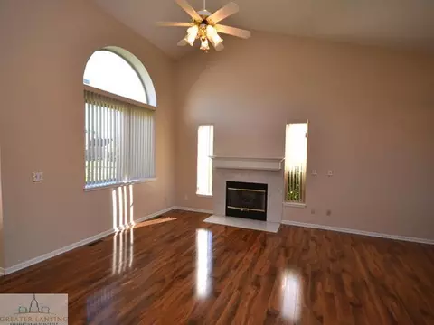 1601 Downing, Haslett, MI 48840 photo 2
