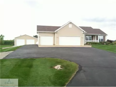 11400 W Howe Rd, Eagle, MI 48822 photo 1