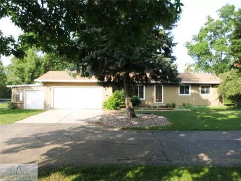 4229 W Howe Rd, Dewitt, MI 48820 photo 1