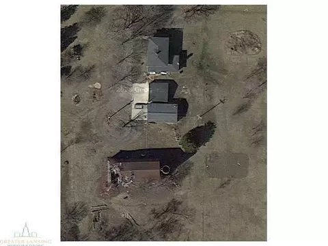 5301 W Herbison Rd, Dewitt, MI 48820 photo 1