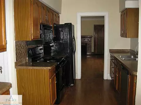 1013 Cleo, Lansing, MI 48915 photo 7
