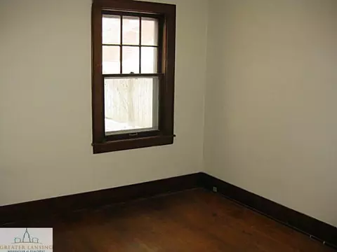 1013 Cleo, Lansing, MI 48915 photo 8