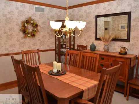 720 Piper Rd, Haslett, MI 48840 photo 3