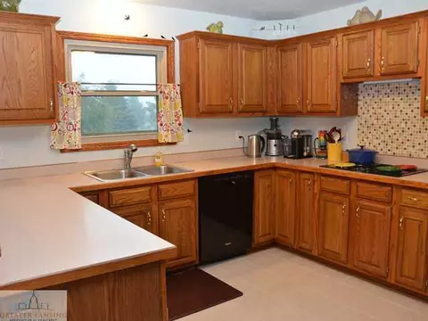 720 Piper Rd, Haslett, MI 48840 photo 7