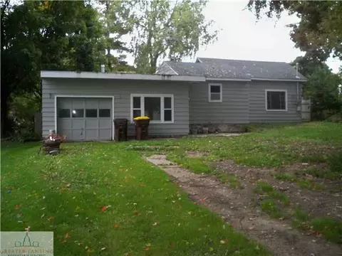 210 N N Brg, Dewitt, MI 48820 photo 1