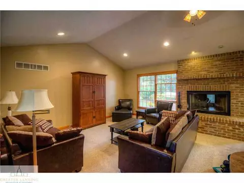 600 Dartmouth, Dewitt, MI 48820 photo 3